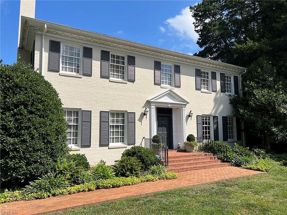 1st image of 1124 Bay Colony Dr