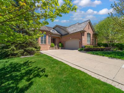 2590 Summerlin Ct, Rochester, MI, 48306