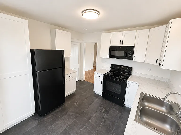 Kitchen 3