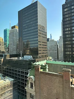 Rented by R New York | media 11