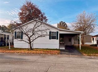 93 Owasco Ln, Manchester, NY 14504