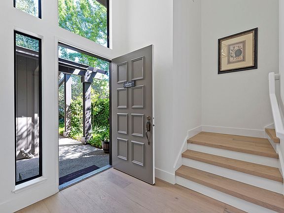 3rd image of 1276 Sharon Park Dr