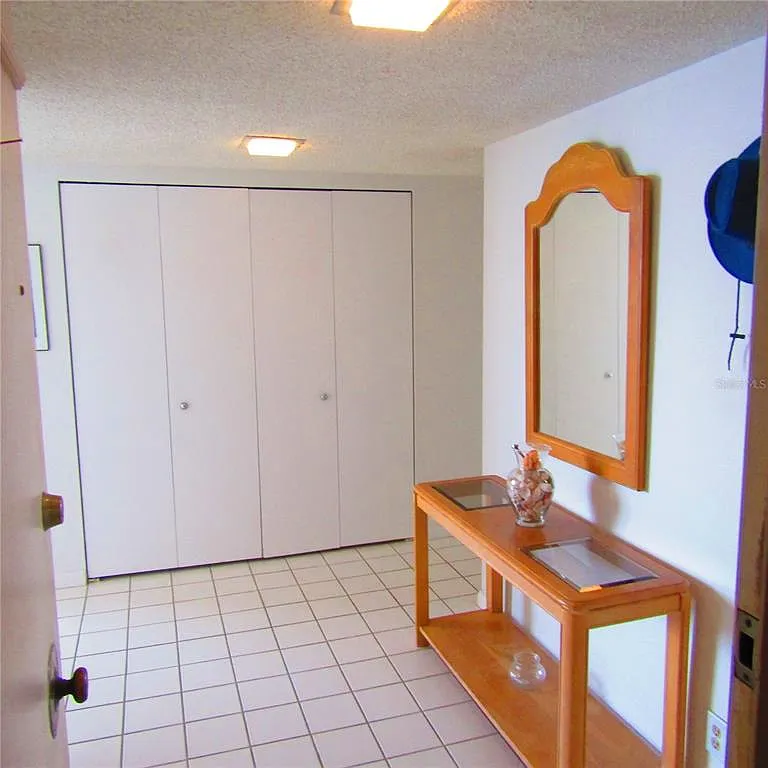 2 bed, 2.0 bath, 1380 sqft, $2,950 — Photo 3