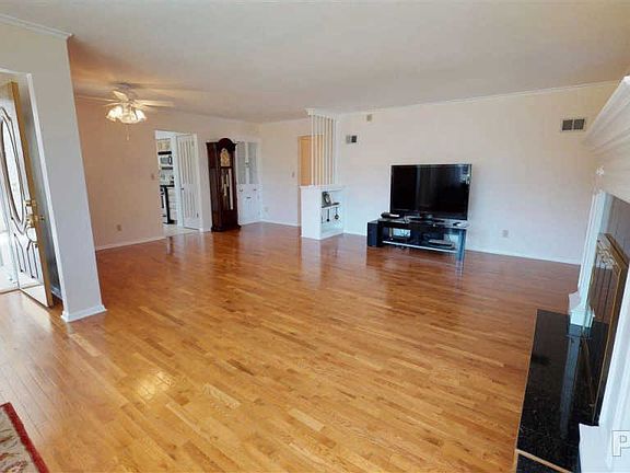 4th image of 3921 N Keenland Ave
