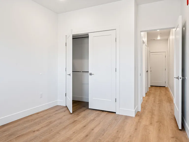 Shadow Ridge Apartments — Photo 29