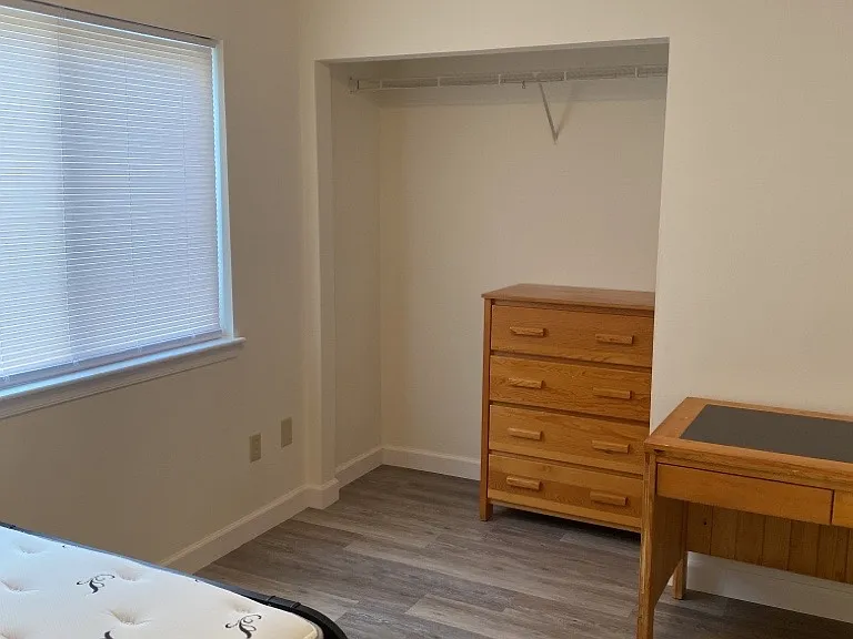 1444 Devon Ln — Photo 8
