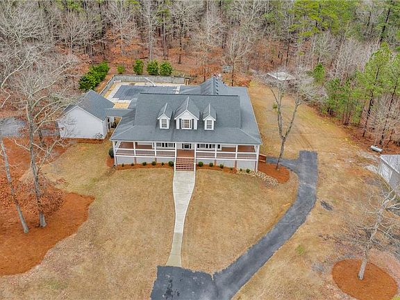 3rd image of 943 Lake Stone Lea Dr