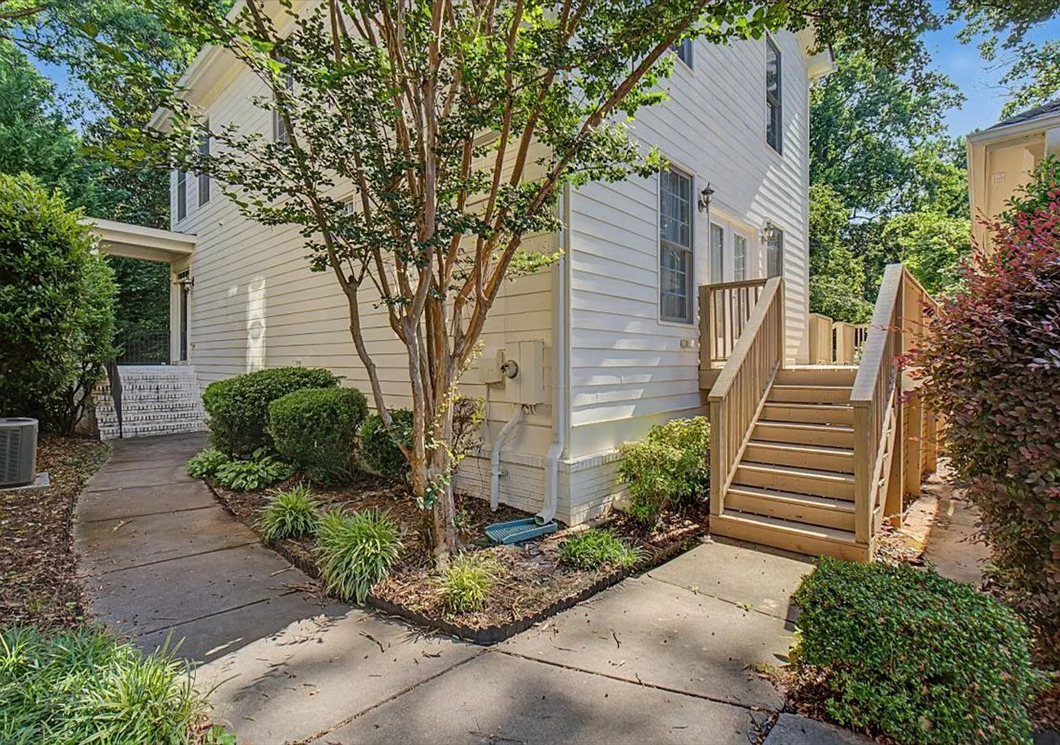 3 Bed/2.5 Bath In Brookhaven For Lease — Photo 4