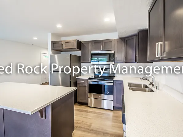 1504 N Michigan Ln, Greenacres, WA 99016