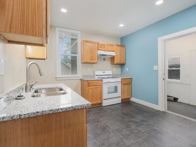 1053 Lawson Ave E, Saint Paul, MN, 55106