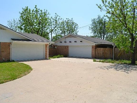 3rd image of 606 Illinois Ave