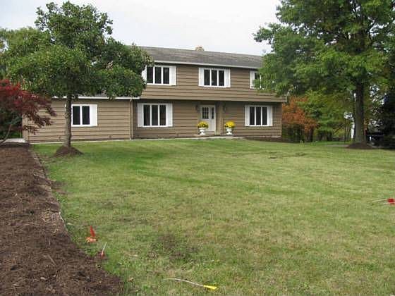1st image of 28099 Fairmount Blvd