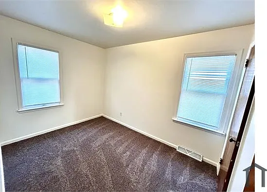 2 bed, 800 sqft, $1,150 — Photo 2