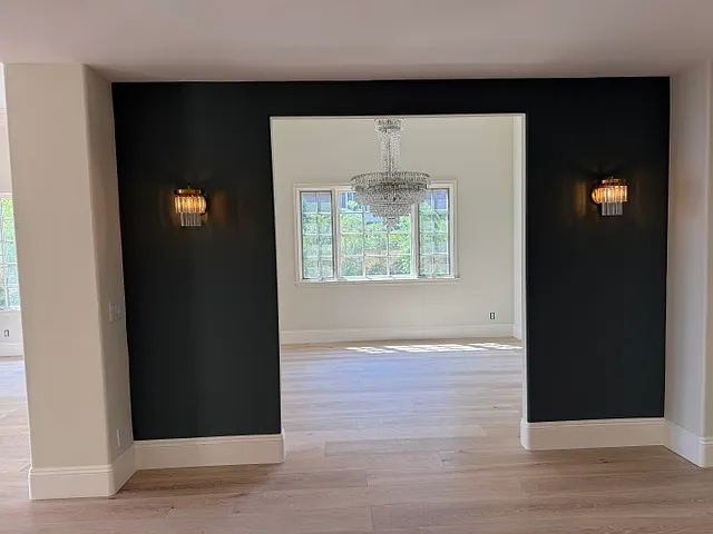 4 bed, 5200 sqft, $17,800 — Photo 4