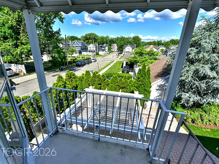 24 Maple Ave #2 — Photo 17