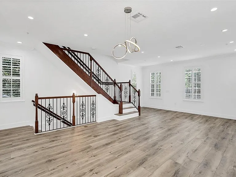 1579 Chatfield Pl — Photo 7