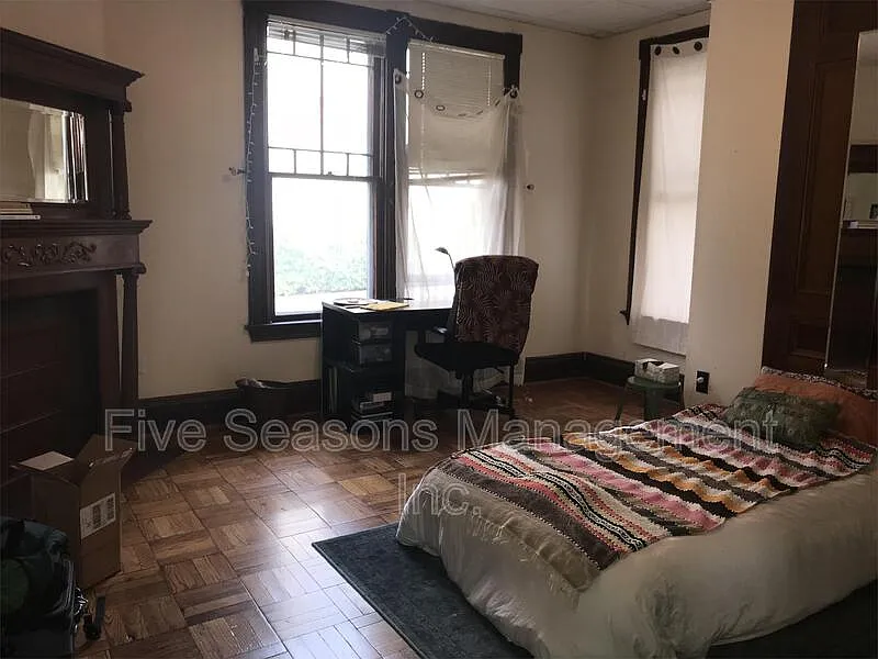 2 bed, 1.0 bath, 800 sqft, $2,000 — Photo 4