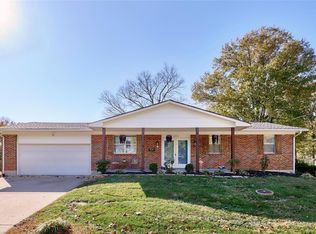 1071 Meadowbrook Dr, Troy, MO 63379