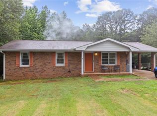 80 Hilltop Cir, Auburn, GA 30011
