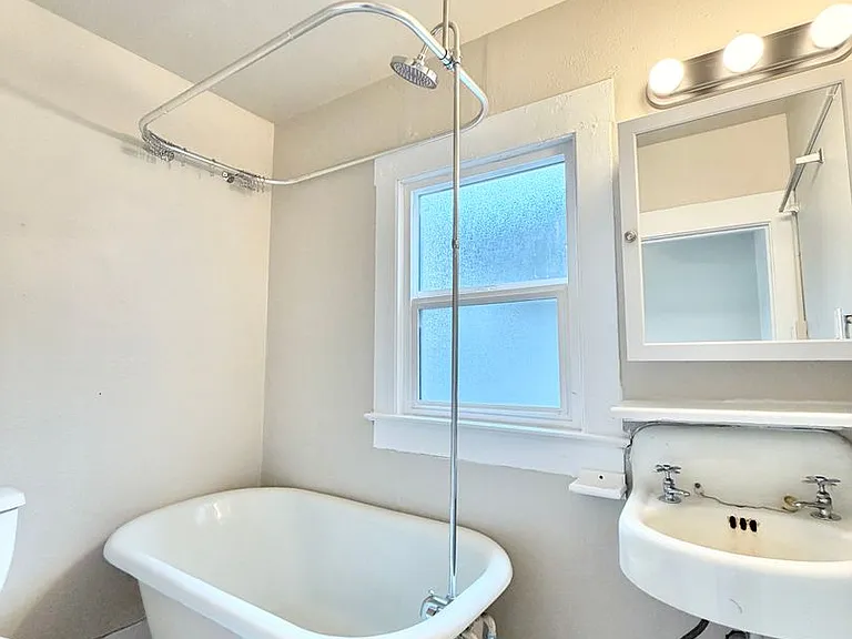 209 E Willamette Ave #1/2 — Photo 10