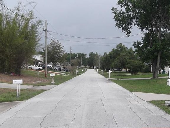 2nd image of 2282 Evangelina Ave