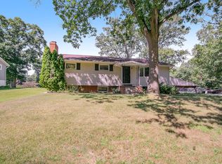 3116 S 13th St, Niles, MI 49120