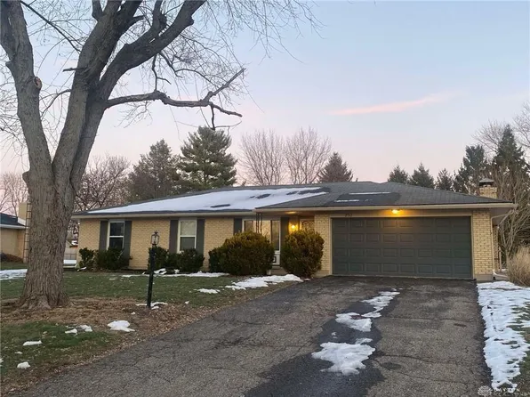 252 Bronston Trl, Dayton, OH 45430