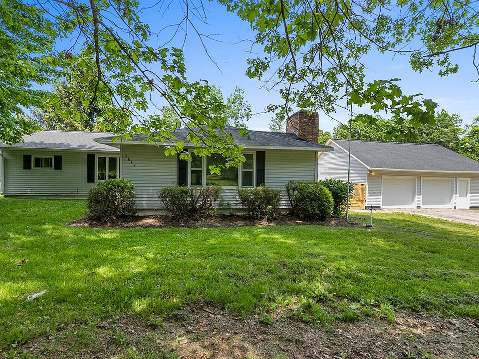 1st image of 2819 Hillcrest Dr