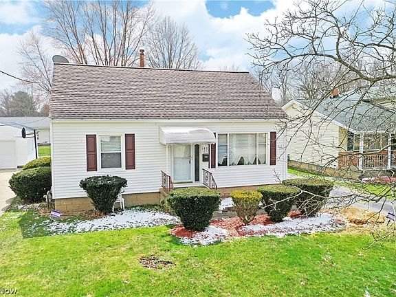 2nd image of 1537 Westwood Dr NW