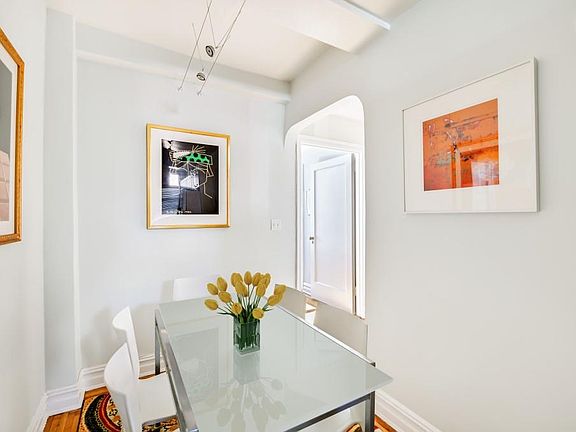 3rd image of 457 W 57th St #1707/1706