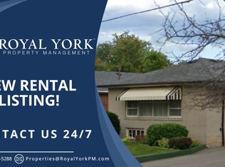 31 Tara Ave #2, Toronto, ON M1K4B2