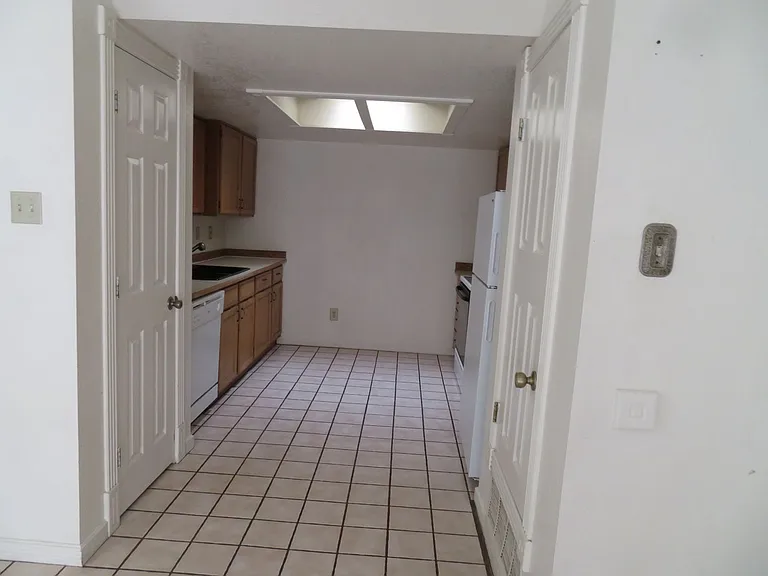 654 Rouault Ave — Photo 8