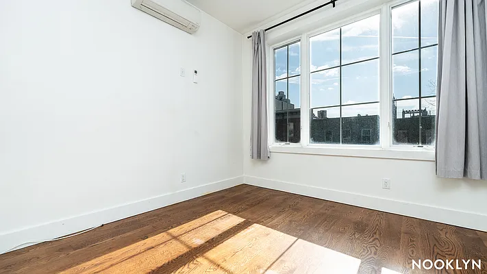 Rented by Nooklyn NYC LLC | media 6