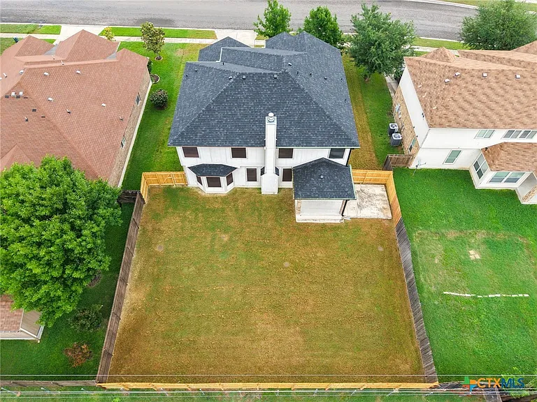 5101 Birmingham Cir — Photo 40