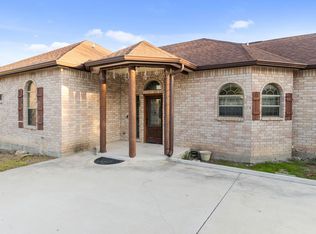 319 County Road 386, San Antonio, TX 78253