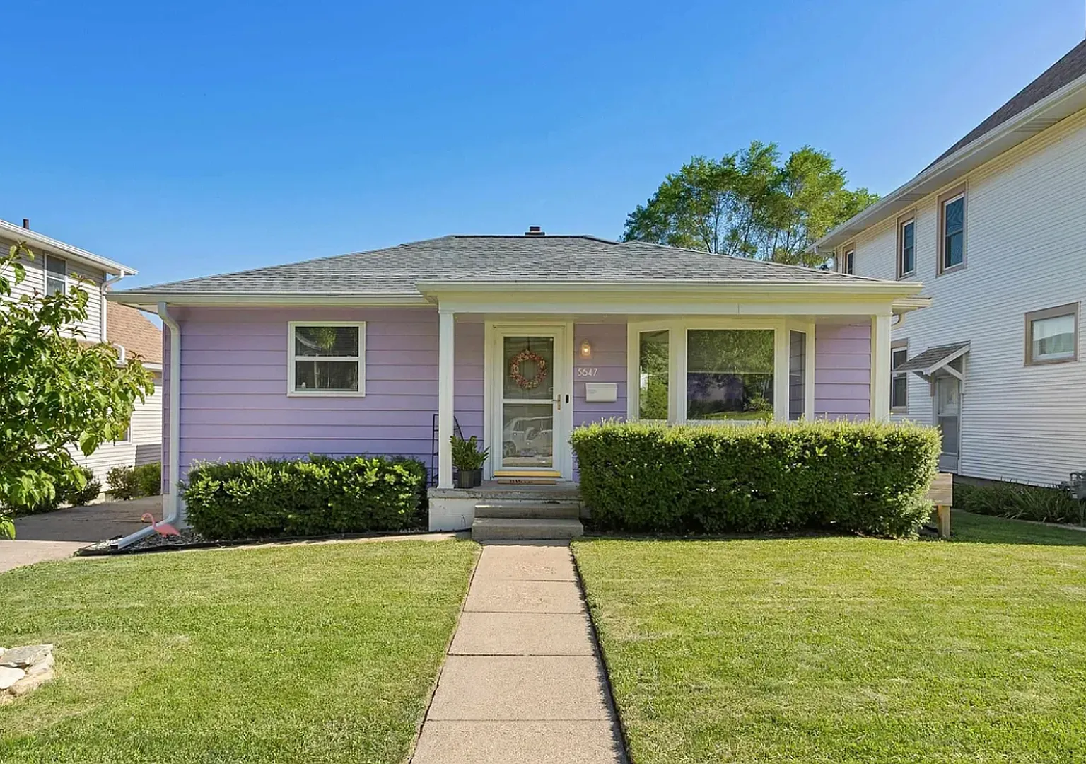Charming 2-Bedroom Home in Popular Benson Neighborhood — Photo 1