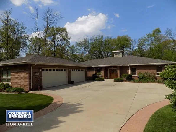 2903 Emerald Dr, Ottawa, IL 61350