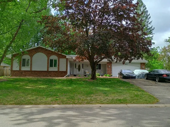 9850 161st St W, Lakeville, MN 55044