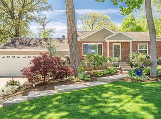 122 Saint George Pl, Saint Louis, MO