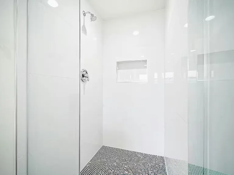 33881 Diana Dr — Photo 16