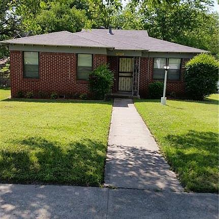 2nd image of 3803 Malden Ln