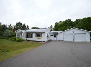 3364 River Rd, Petoskey, MI 49770