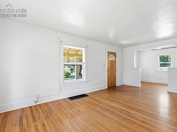4th image of 731 Bonfoy Ave