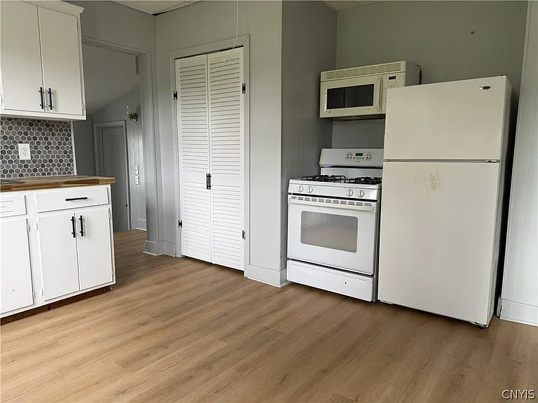 9141 River Rd #2 — Photo 3