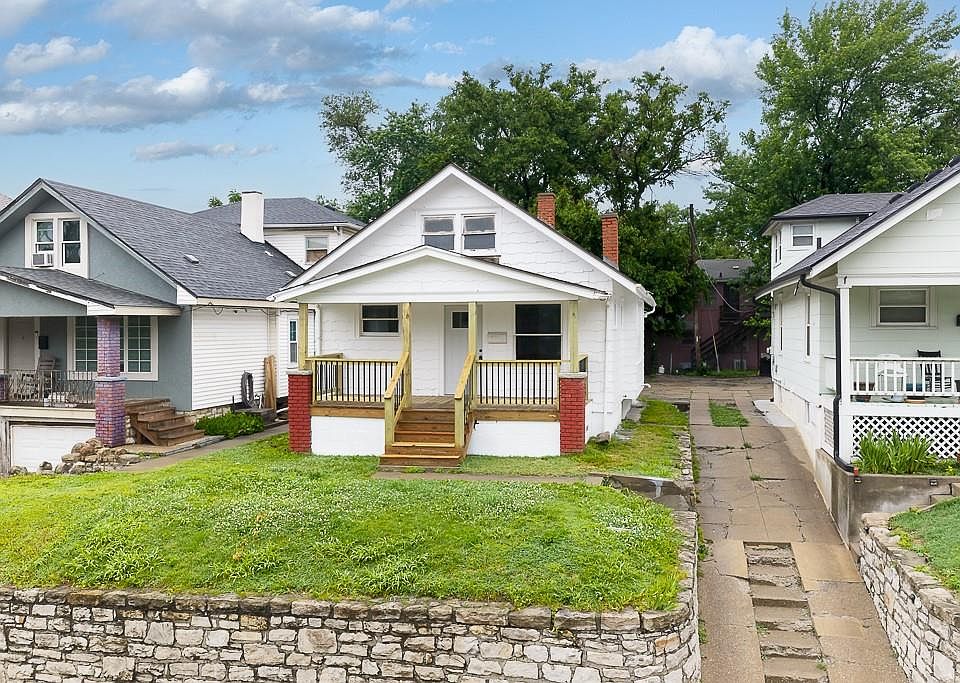 1st image of 1912 Park Dr