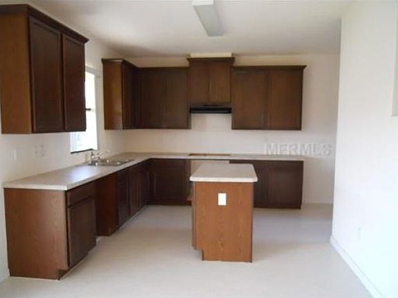 4th image of 3023 Camino Real Dr S