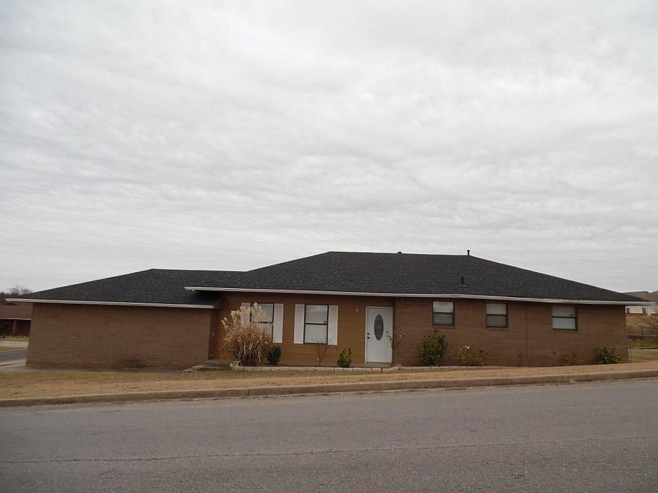 1st image of 601 Seminole Dr