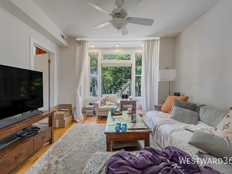 2611 W Cortland St #3 — Photo 2