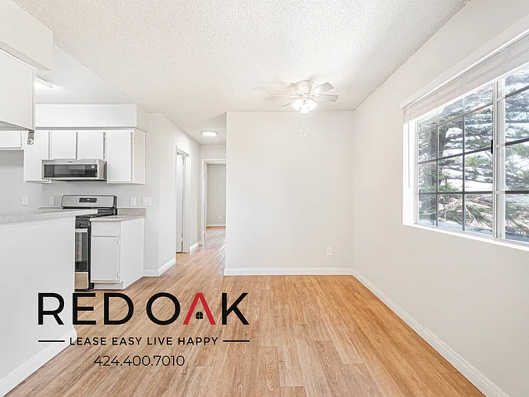 10346 Commerce Ave #7 — Photo 5