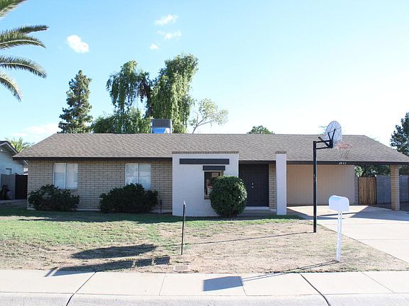 2nd image of 3847 W North Ln
